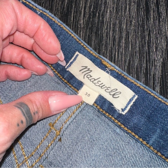 Madewell High-Rise Stretch Raw Fray Hem Blue Denim Shorts 4” Inseam, Size 30 - Picture 8 of 13